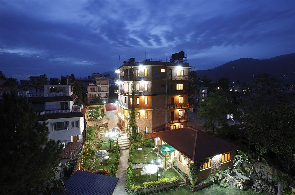 Royal Astoria Hotel Катманду Екстер'єр фото