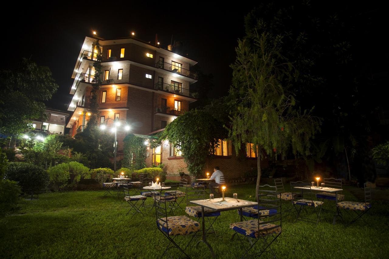 Royal Astoria Hotel Катманду Екстер'єр фото
